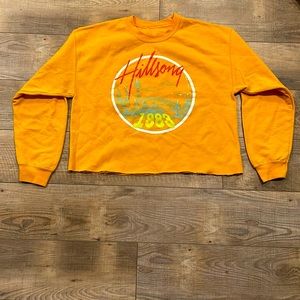 Hillsong Cropped Yellow/Orange Sweatshirt Size Large